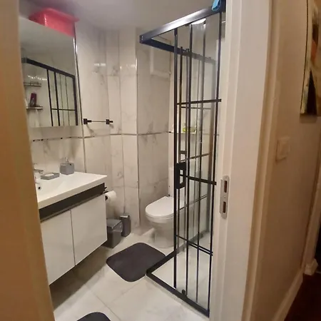 Sisli Merkez 2 1 Salon Istanbul